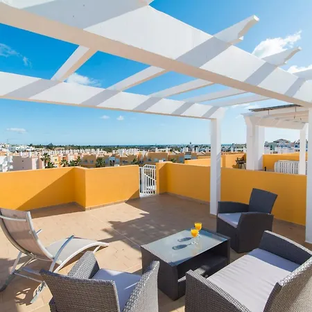 Pool, Wifi, Big Terrace, Bbq, Air Con 1200m From The Marginal Of Cabanas Lägenhet
