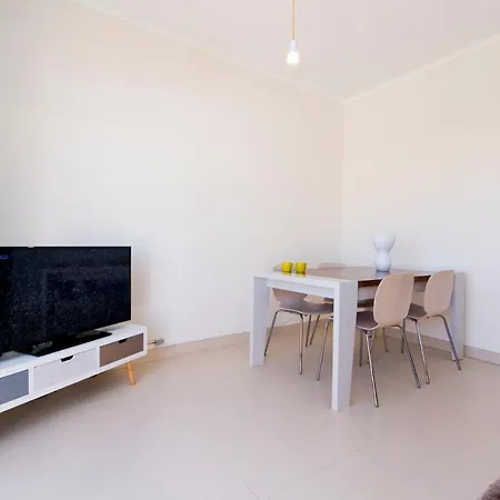 Pool, Wifi, Big Terrace, Bbq, Air Con 1200m From The Marginal Of Cabanas