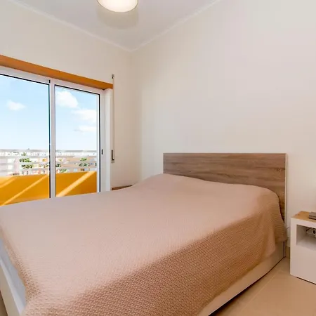 Pool, Wifi, Big Terrace, Bbq, Air Con 1200m From The Marginal Of Cabanas Tavira