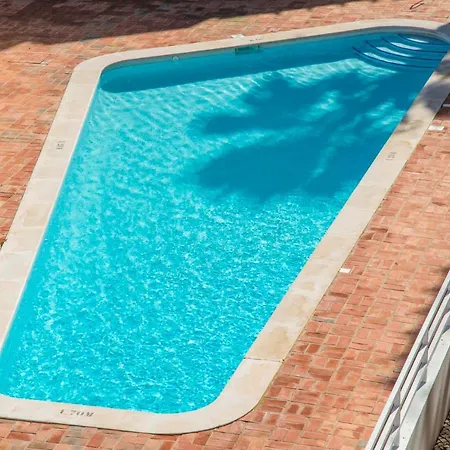 Appartement Pool, Wifi, Big Terrace, Bbq, Air Con 1200m From The Marginal Of Cabanas
