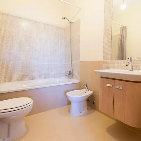 Pool, Wifi, Big Terrace, Bbq, Air Con 1200m From The Marginal Of Cabanas Appartement